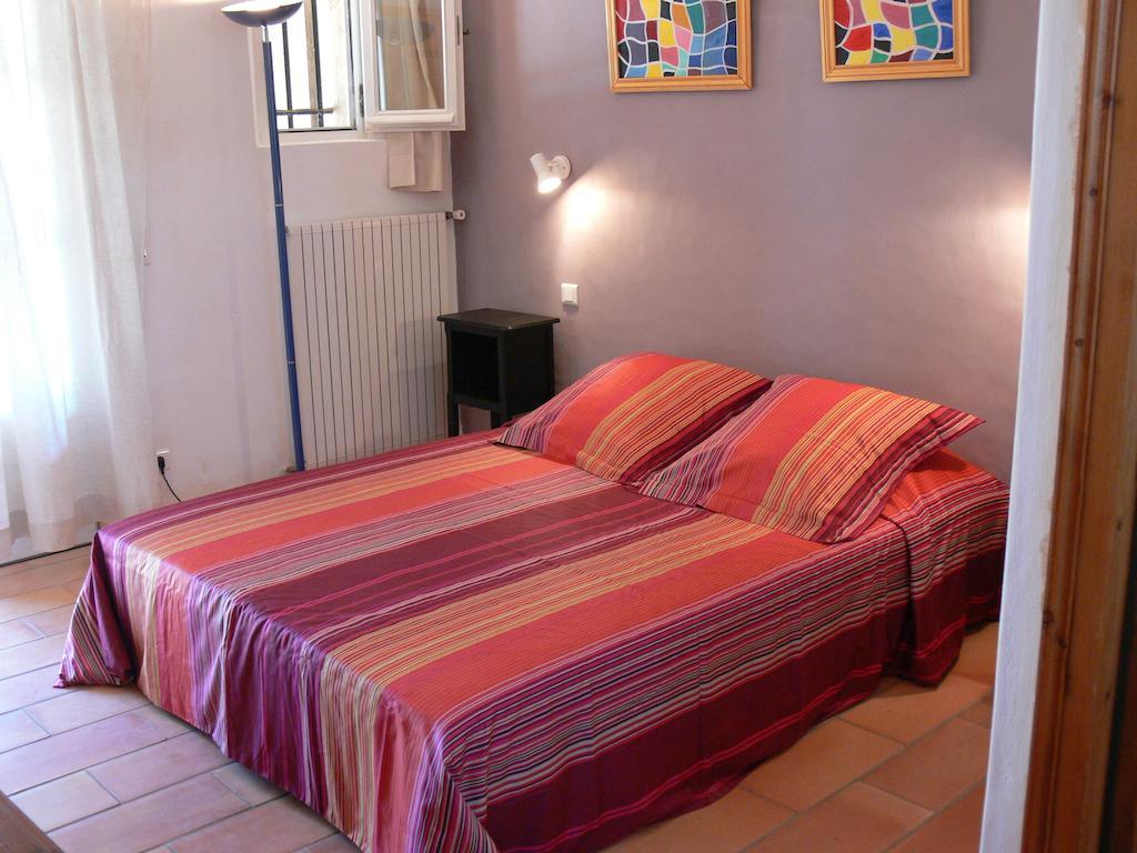 Hotel La Coudoulière à Saint-Rémy-de-Provence Chambre photo